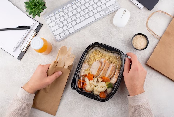 Bekal Kantor Anti-Bosan 5 Menu Praktis