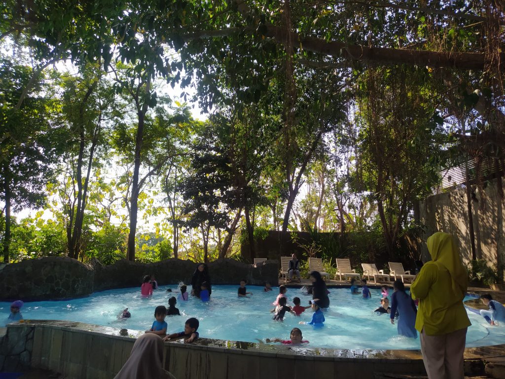 MANFAAT WISATA BERENANG Perkembangan Anak